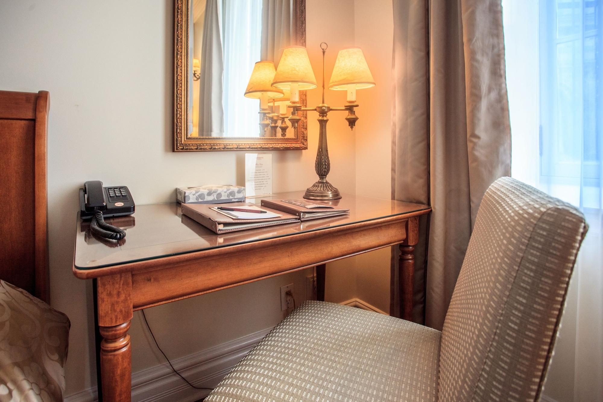 Hotel Bonaparte Montréal Buitenkant foto