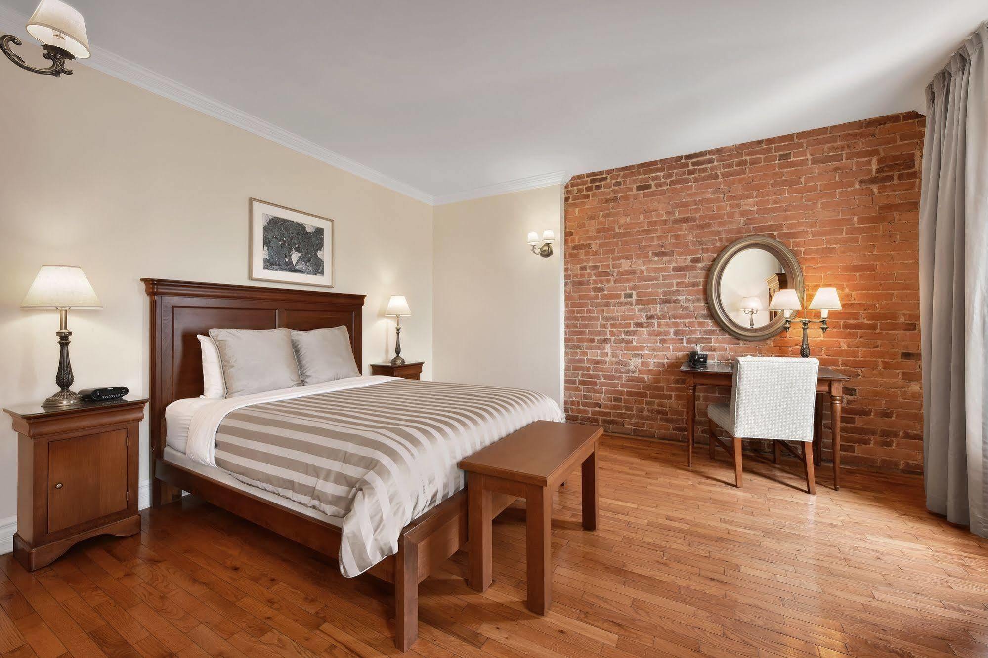 Hotel Bonaparte Montréal Buitenkant foto